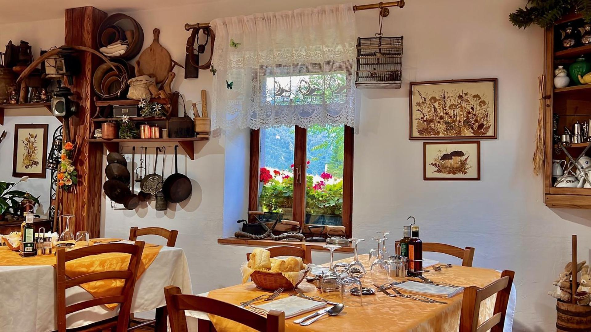 Albergo Piani Di Luzza Forni Avoltri Exterior foto